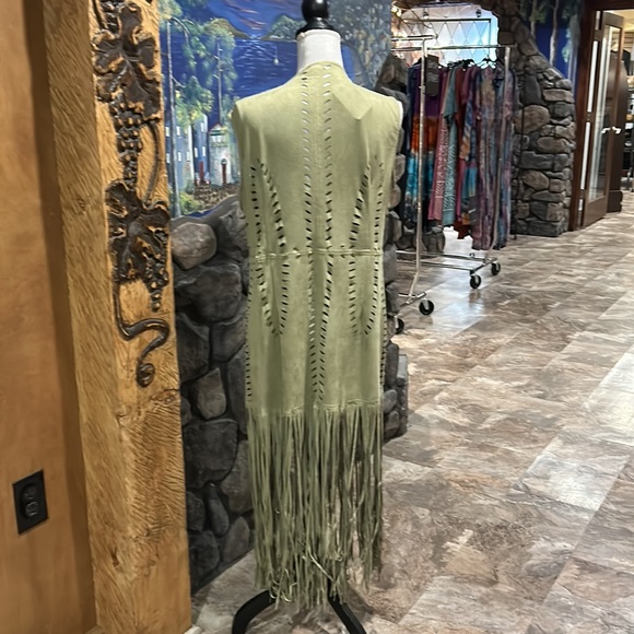 NWT Adore Faux Suede Moss Green Long Fringe Vest - Picture 3 of 3